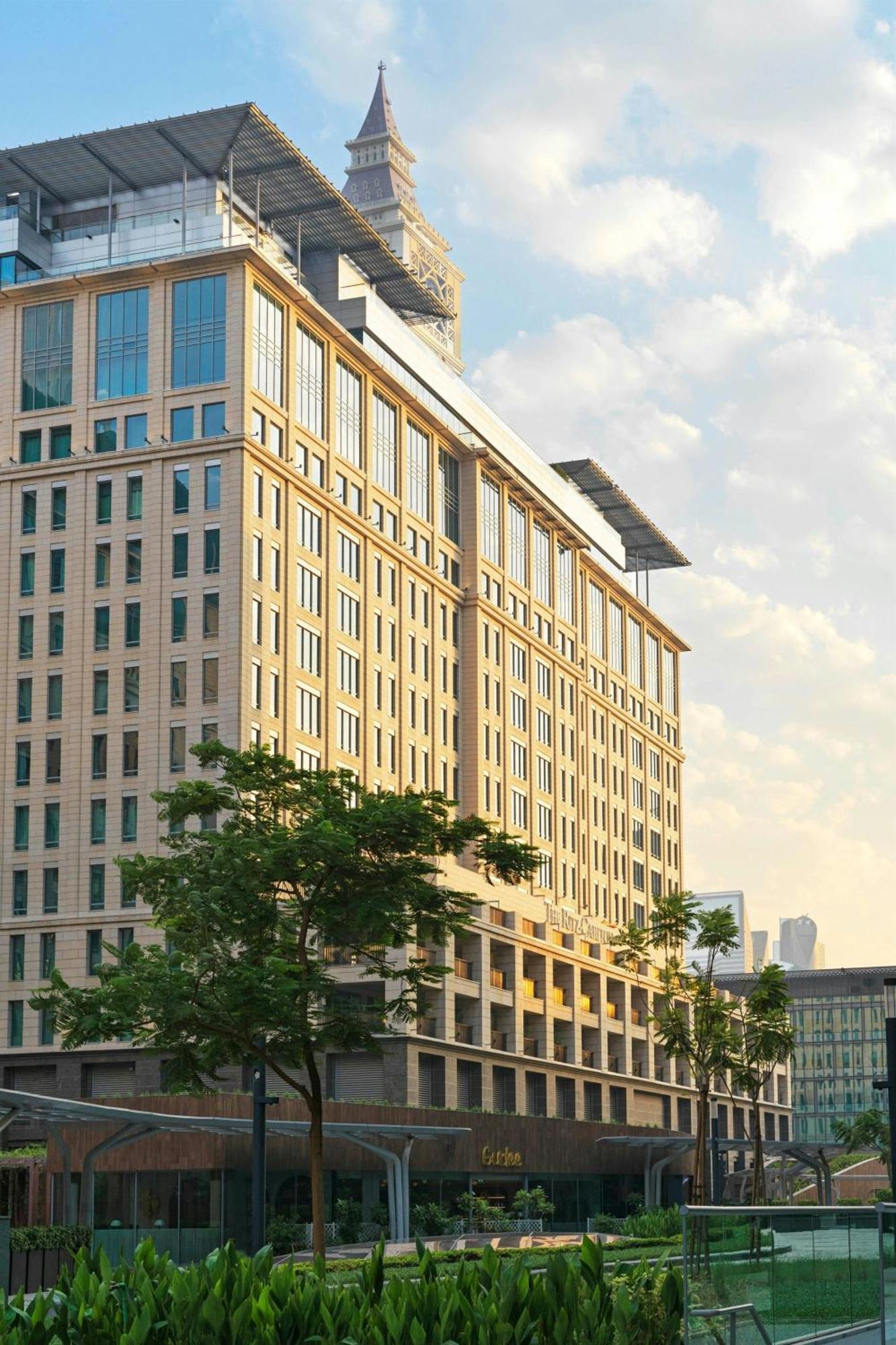 Hotel Ritz Carlton Difc Downtown Dubaj Exteriér fotografie